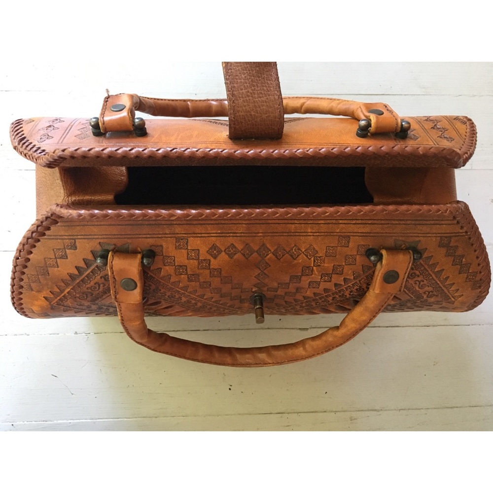 πSOLDπ Vintage Tooled Leather Bag - Picture 6 of 8